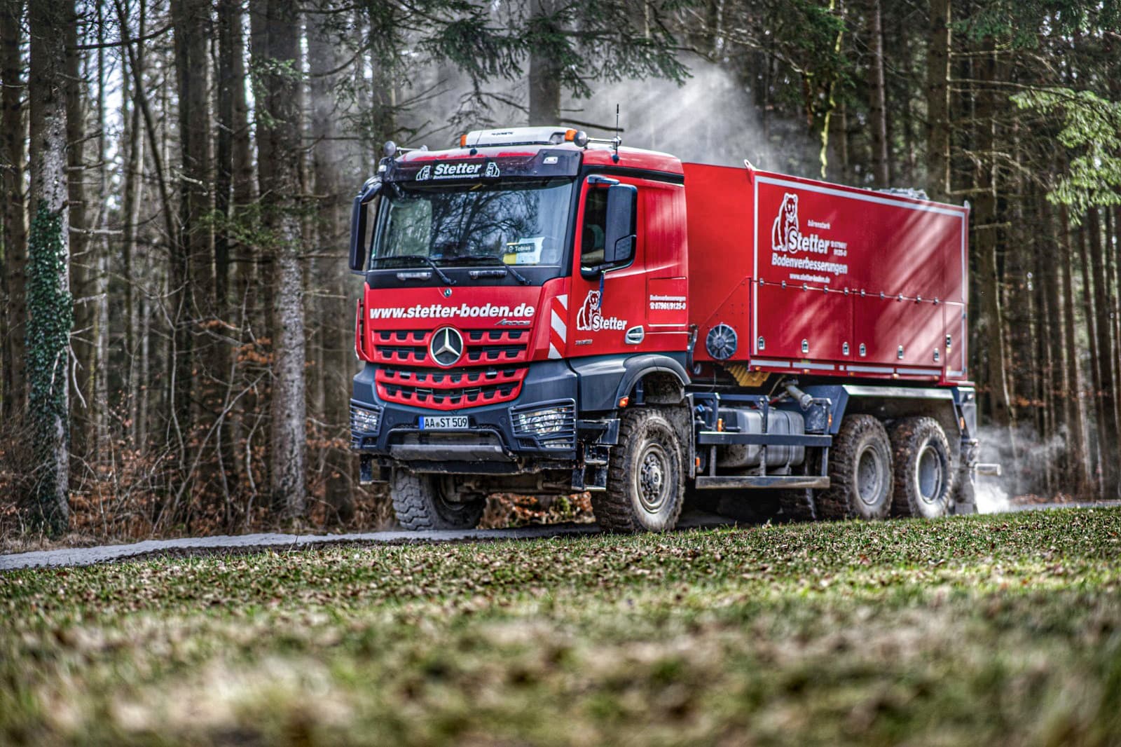 Bodenstabilisierung einer Straße - F.J. Stetter GmbH